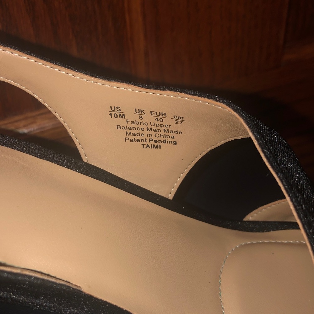 Naturalizer Elegant Black Sandals - Picture 6 of 12